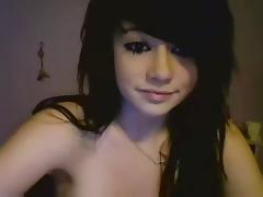 brunette webcam
