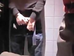 Arab non-professional twink engulf white in toilettes