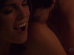 The L Word Mia Kirshner and Kate French 04