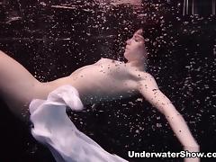 UnderwaterShow Video: Andrejka