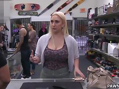 Big ass blonde Nina Kay pawns a gun - XXX Pawn