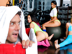 Ramon Nomar in Get Physical - DigitalPlayground