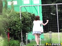 Japanese hottie urinating