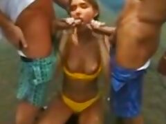 NICOLETTE Fuck And Suck At The Beach