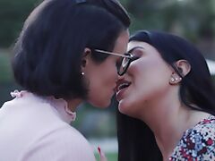 Romi Rain and Penny Barber love to kiss and eat pussy all day long