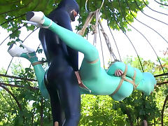 Hanged babe Latex Lucy is getting shaft in her face