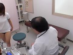 Japanese girl is examined by the gynecologist in spy video