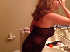 Annettehotwife preparing